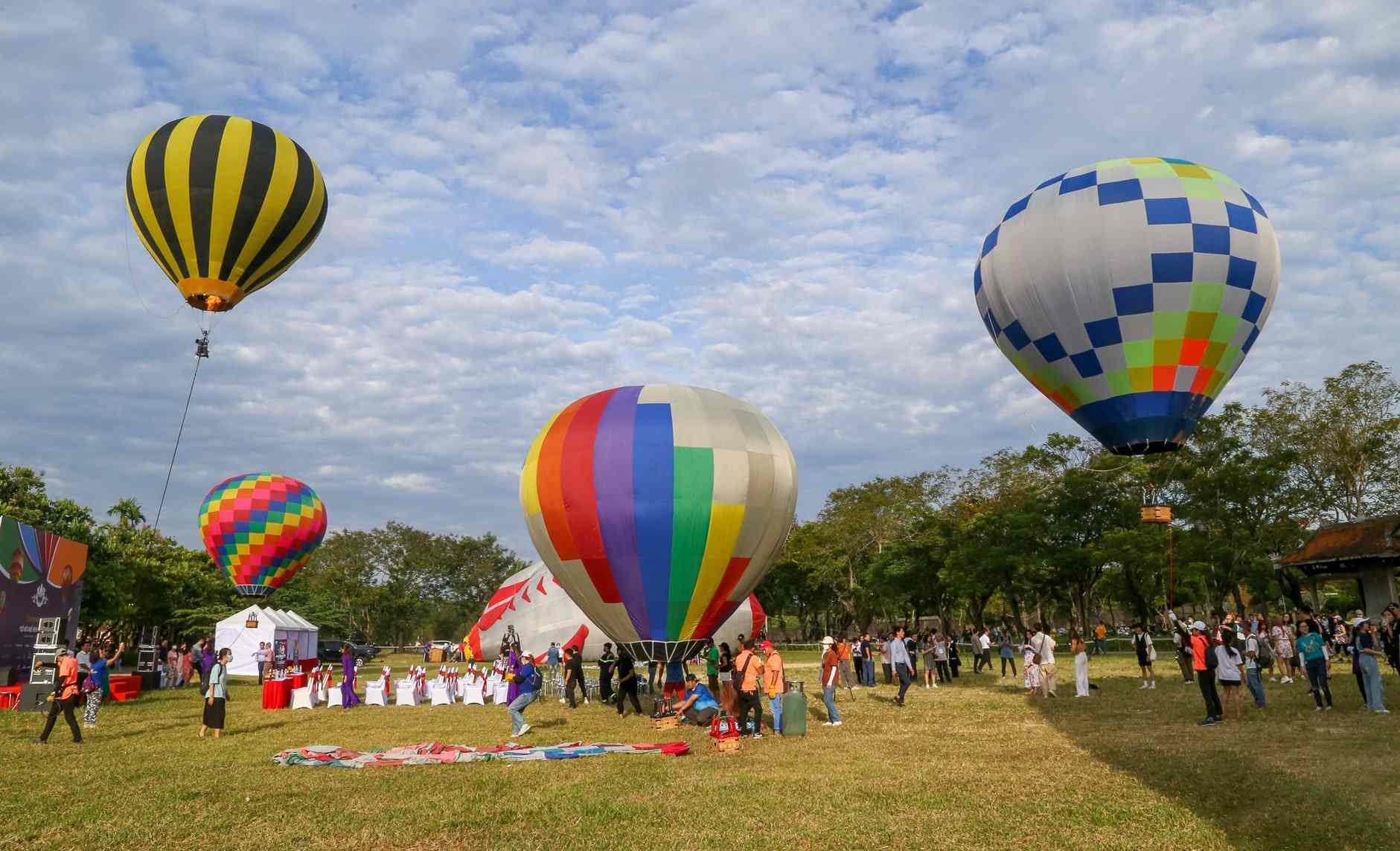 Những chiếc khinh khí cầu khổng lồ sẽ bay trong ngày hội vào 18.11 tới. Ảnh minh họa: BTC