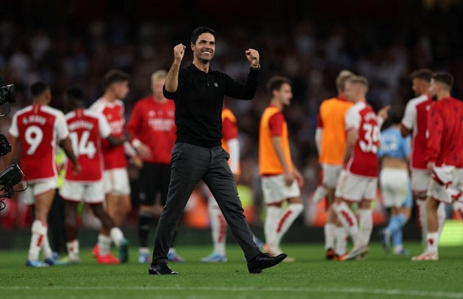 Huấn luyện viên Arteta thích Arsenal giành ngôi đầu bảng Premier League
