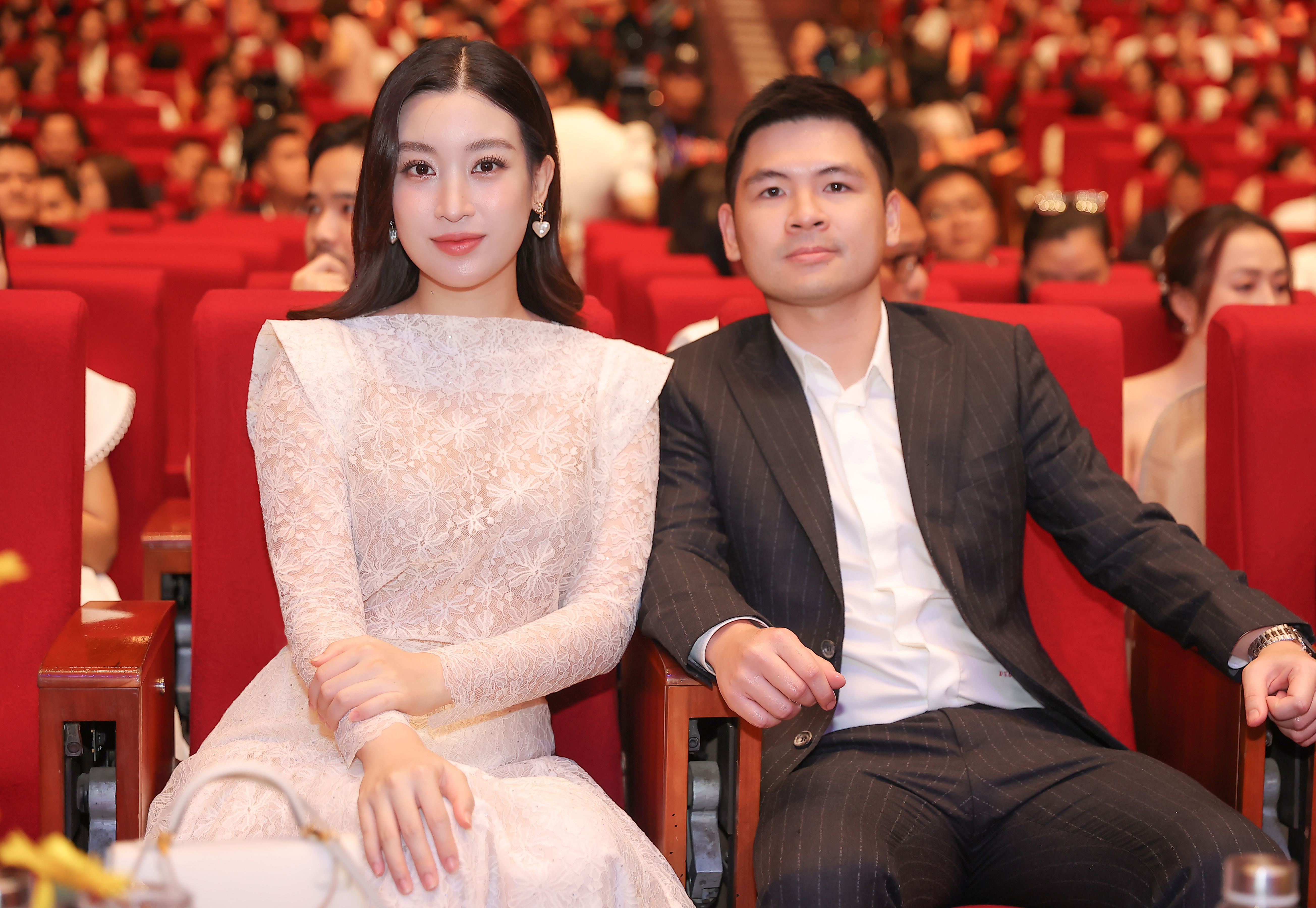 Hoa hậu Đỗ Mỹ Linh xuất hiện bên cạnh ông xã doanh nhân Đỗ Vinh Quang. Ảnh: Nhân vật cung cấp