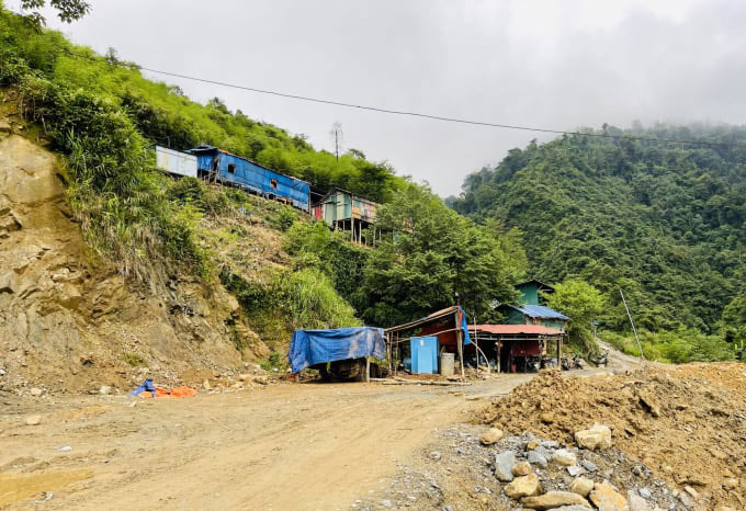 Bên trong khu mỏ vàng Sa Phìn Công ty Cổ phần Nhẫn tại Lào Cai. Ảnh: Bảo Nguyên