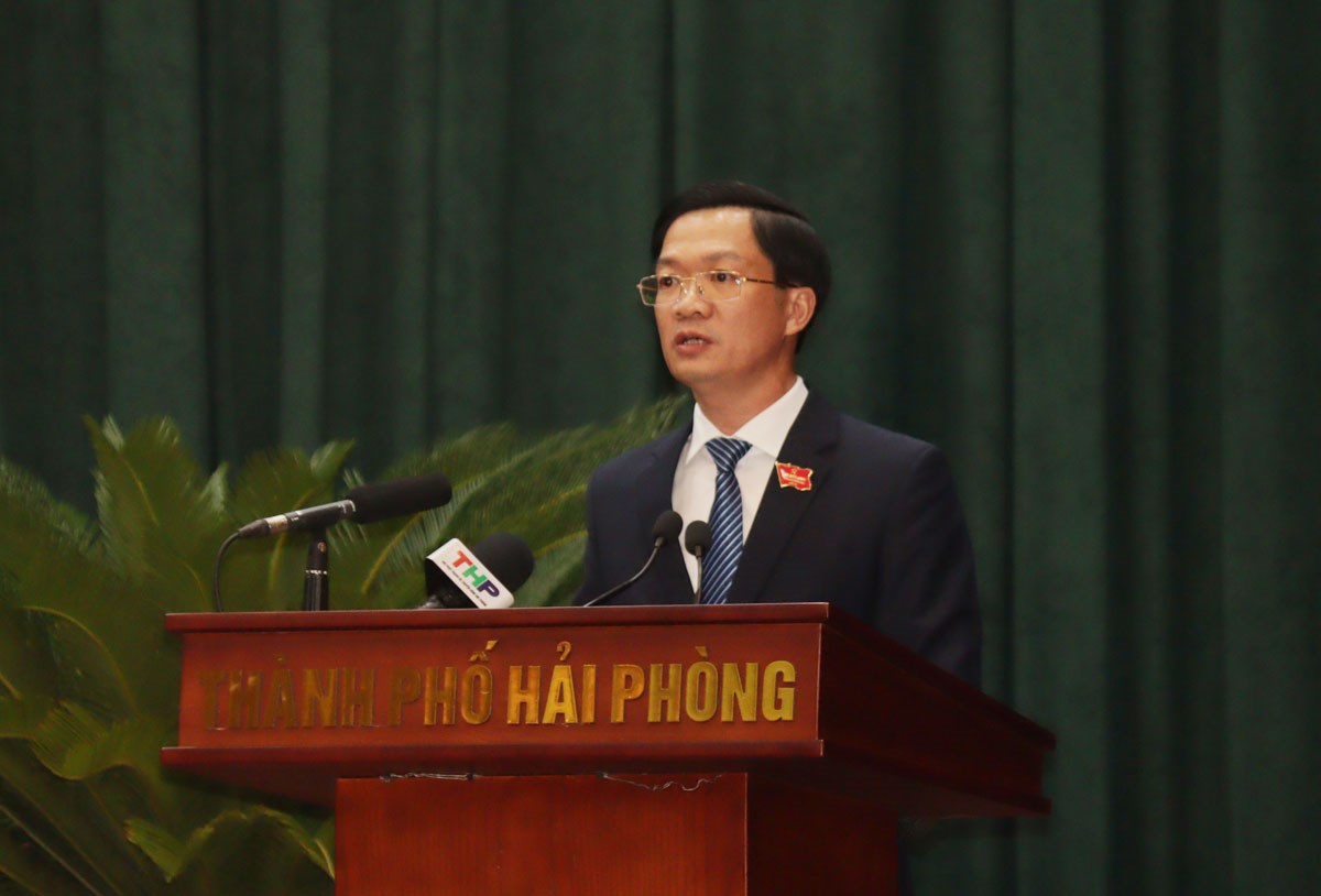 Chủ tịch HĐND thành phố Phạm Văn Lập phát biểu tại Kỳ họp. Ảnh: Cổng TTĐT Hải Phòng
