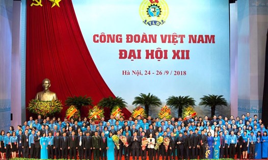 Ra mắt Ban Chấp hành Tổng LĐLĐVN khóa XII nhiệm kỳ 2018-2023. Ảnh: Sơn Tùng 