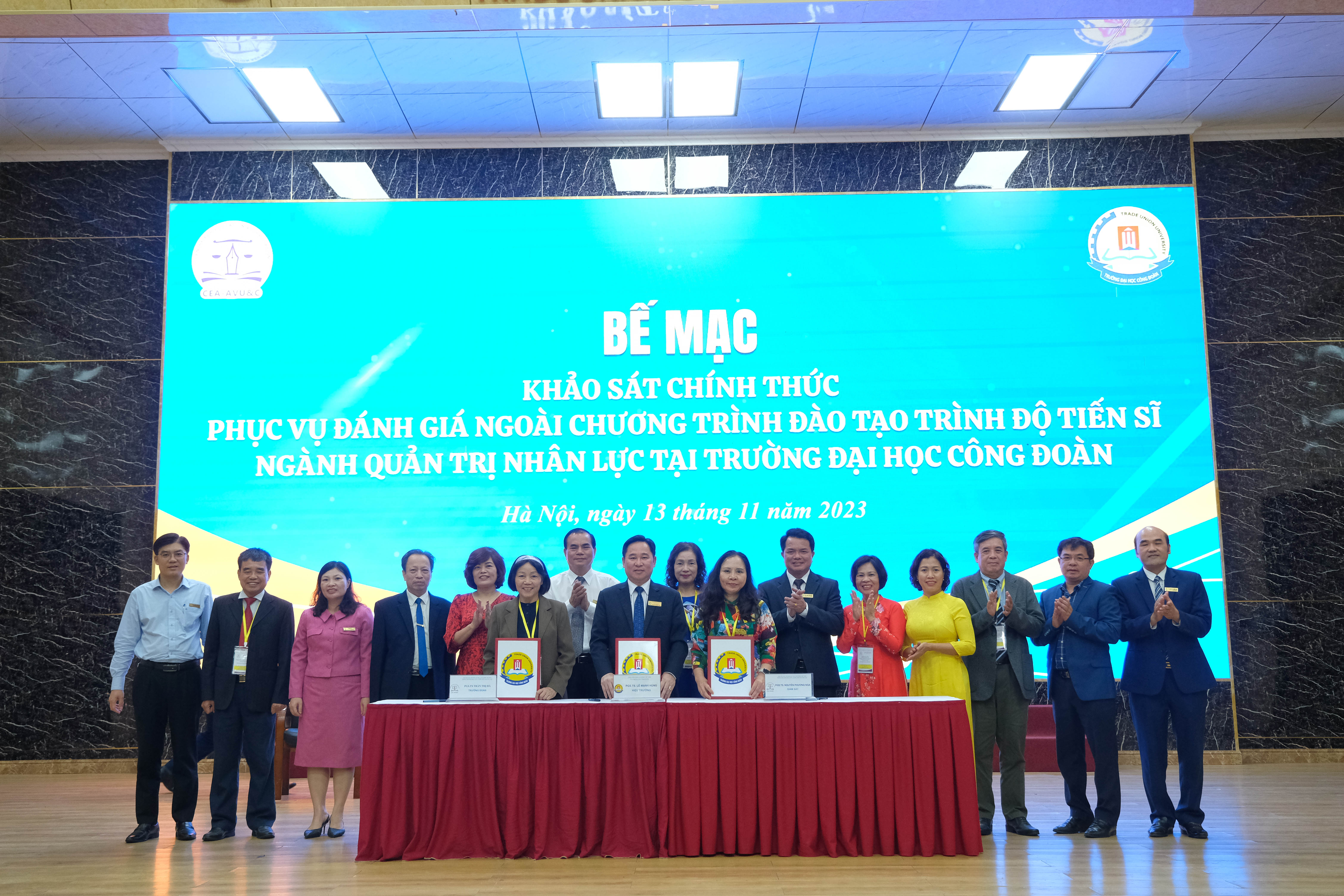 Trường Đại học Công đoàn và Trung tâm Kiểm định chất lượng giáo dục - Hiệp hội các trường Đại học, Cao đẳng Việt Nam tổ chức bế mạc khảo sát chính thức phục vụ đánh giá ngoài chương trình đào tạo ngành Quản trị nhân lực trình độ Tiến sĩ. Ảnh: Hồng Nhung