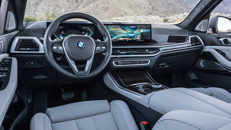 Nội thất khoang lái của BMW X5 2024. Ảnh: BMW