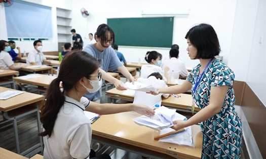 Khi cải cách tiền lương 2024, giáo viên sẽ bị cắt bỏ phụ cấp thâm niên nghề. Ảnh: Hải Nguyễn

