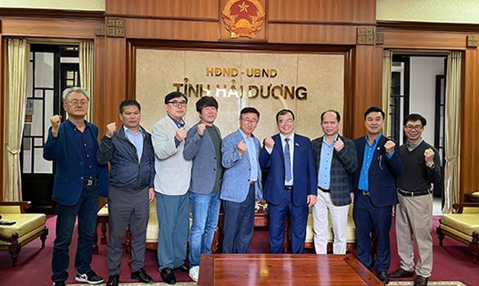 Đoàn công tác của thành phố Suwon (Hàn Quốc) trong buổi gặp mặt lãnh đạo UBND tỉnh Hải Dương. Ảnh: Cổng TTĐT Hải Dương