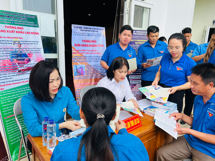 Tư vấn pháp luật, tư vấn giới thiệu việc làm tại huyện Bảo Yên
