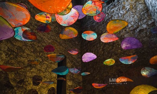 Không gian nghệ thuật nằm trong nhà ga xe lửa Gia Lâm, tháp nước Hàng Đậu