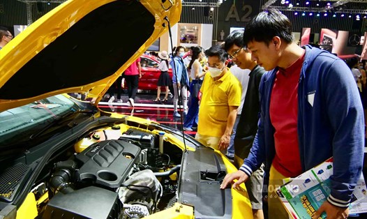Thị trường xe ôtô Việt đã bán tổng cộng 32.827 xe trong tháng 10.2023. Ảnh: Anh Tú