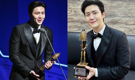Kim Seon Ho thắng giải Nam diễn viên mới của Grand Bell Awards 2023. Ảnh: Naver