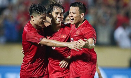 Tuyển Việt Nam hướng đến chiến thắng ngày ra quân vòng loại World Cup 2026. Ảnh: VFF