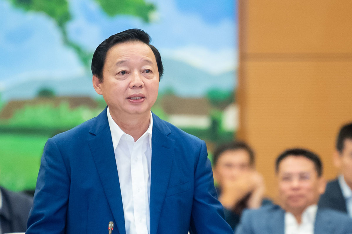 Phó Thủ tướng Chính phủ Trần Hồng Hà phát biểu. Ảnh: VPQH