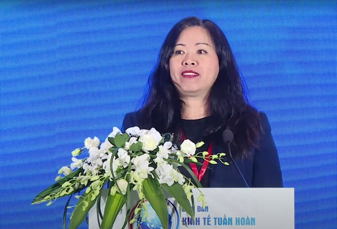 Theo bà Nguyễn Thị Bích Vân - Chủ tịch Unilever Việt Nam, cần đầu tư trên các công nghệ hiện đại, mang tính hệ thống để thu gom rác thải.