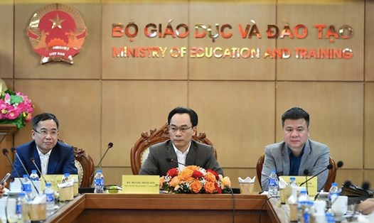 Ban tổ chức thông tin về Giải báo chí toàn quốc "Vì sự nghiệp giáo dục Việt Nam" năm 2023. Ảnh: Thế Đại