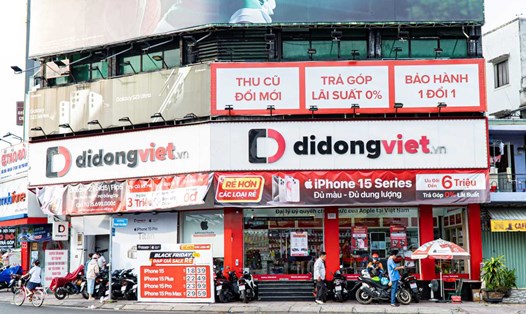Hệ thống Di Động Việt với hơn 50 cửa hàng trên toàn quốc. Ảnh: Di Động Việt