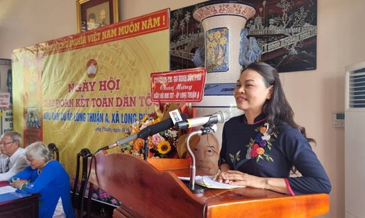 Bà Nguyễn Thị Thu Hà - Phó Chủ tịch Ủy ban Mặt trận Tổ quốc Việt Nam phát biểu tại Ngày hội. Ảnh: Hoàng Lộc