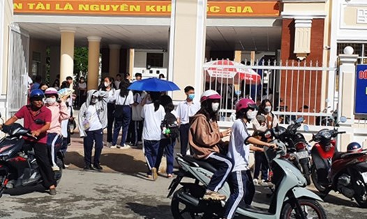 Chủ tịch tỉnh Cà Mau yêu cầu có biện pháp ngăn chặn kịp thời bạo lực học đường. Ảnh: Nhật Hồ