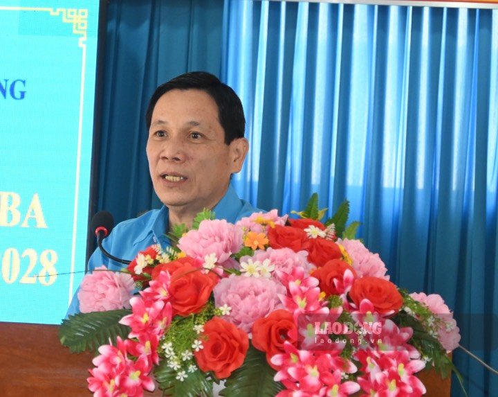 Ông Lê Minh Hùng – Chủ tịch LĐLĐ tỉnh Tiền Giang - phát biểu tại hội nghị. Ảnh: Thành Nhân