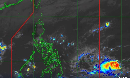 Áp thấp gần Philippines dự kiến gây mưa lớn. Ảnh: PASAGA