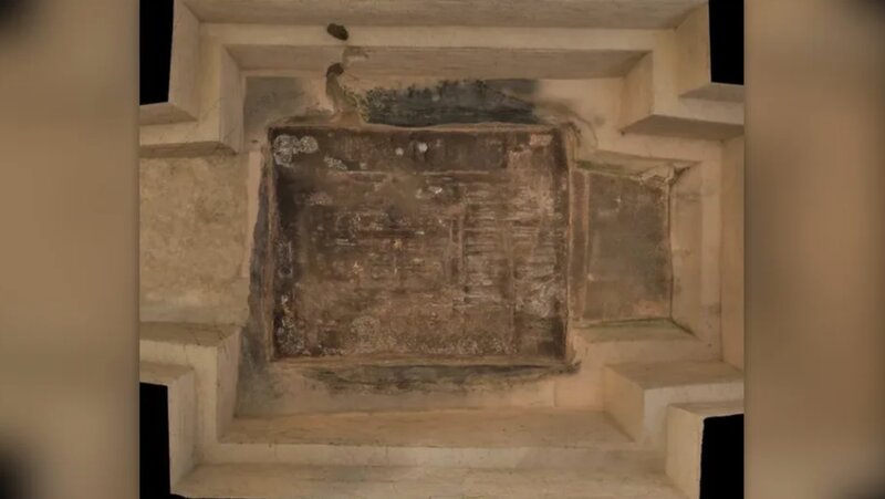 Một ngôi mộ trong lăng Tần Thủy Hoàng. Ảnh chụp màn hình