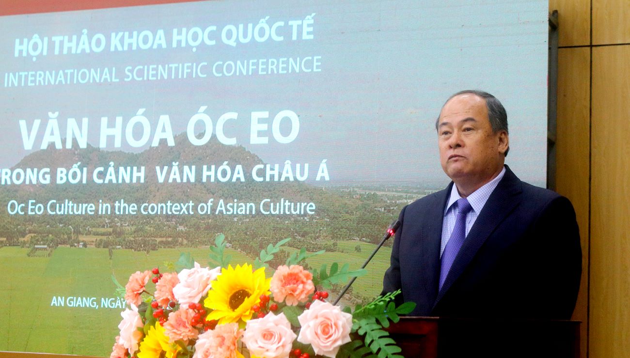 Chủ tịch UBND tỉnh An Giang Nguyễn Thanh Bình cho biết đến năm 2026 tỉnh An Giang sẽ hoàn thành và bảo vệ hồ sơ đề nghị UNESCO công nhận di tích khảo cổ Óc Eo- Ba Thê là di sản Văn hóa thế giới. Ảnh: Lục Tùng
