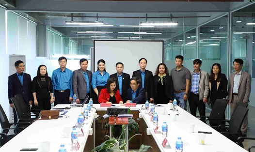 Chương trình phúc lợi cho đoàn viên Công đoàn được LĐLĐ huyện Yên Thủy, tỉnh Hòa Bình ký kết với doanh nghiệp. Ảnh: Phạm Cường