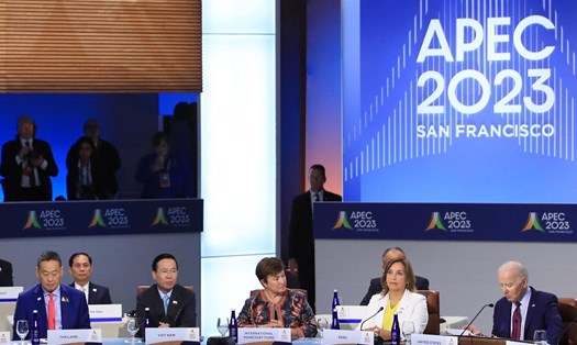 Chủ tịch nước Võ Văn Thưởng dự phiên họp hẹp các nhà lãnh đạo các nền kinh tế APEC sáng 17.11. Ảnh: TTXVN