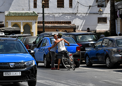 Gặp nhau trên phố (Rabat, Morocco).  