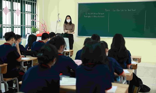 Nhiều giáo viên mong chờ cải cách tiền lương. Ảnh: Hải Nguyễn