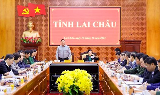 Thủ tướng Phạm Minh Chính chủ trì làm việc với Ban Thường vụ Tỉnh ủy Lai Châu. Ảnh: Dương Giang/TTXVN