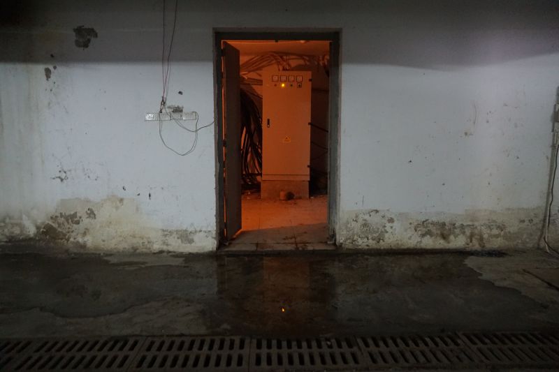 Thiếu kinh phí bảo trì, nhiều nhà tái định cư ở Hà Nội xuống cấp nghiêm trọng