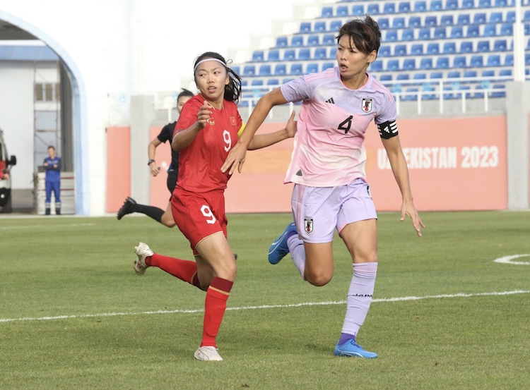 Tuyển nữ Việt Nam chỉ để thua Nhật Bản với tỉ số 0-2. Ảnh: VFF