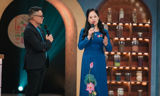 NSND Thúy Hương làm giám khảo khách mời trong "Của ngon vật lạ". Ảnh: VTV