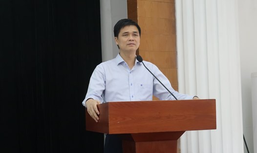 Ông Ngọ Duy Hiểu - Phó Chủ tịch Tổng LĐLĐVN phát biểu tại Hội nghị tập huấn. Ảnh: Lương Hạnh.