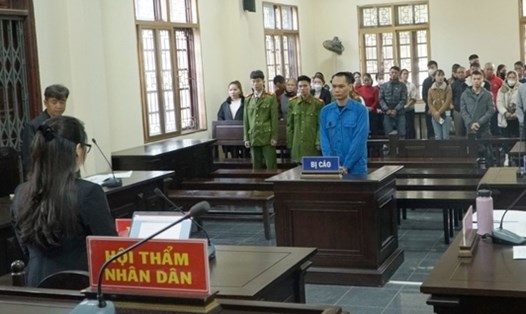Bị cáo Trịnh Quang Sinh tại phiên toà. Ảnh: P.V