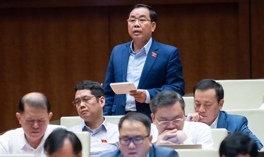 Đại biểu Nguyễn Quang Huân - Đoàn Bình Dương phát biểu thảo luận. Ảnh: Văn phòng Quốc hội