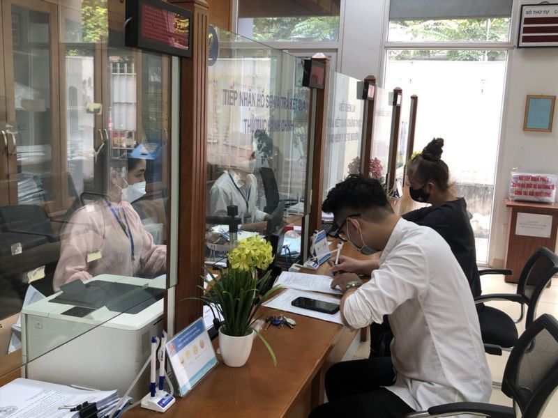 Vợ chồng đã ly hôn muốn xác lập lại quan hệ vợ chồng thì phải đăng ký kết hôn. Ảnh minh hoạ: Bảo Hân