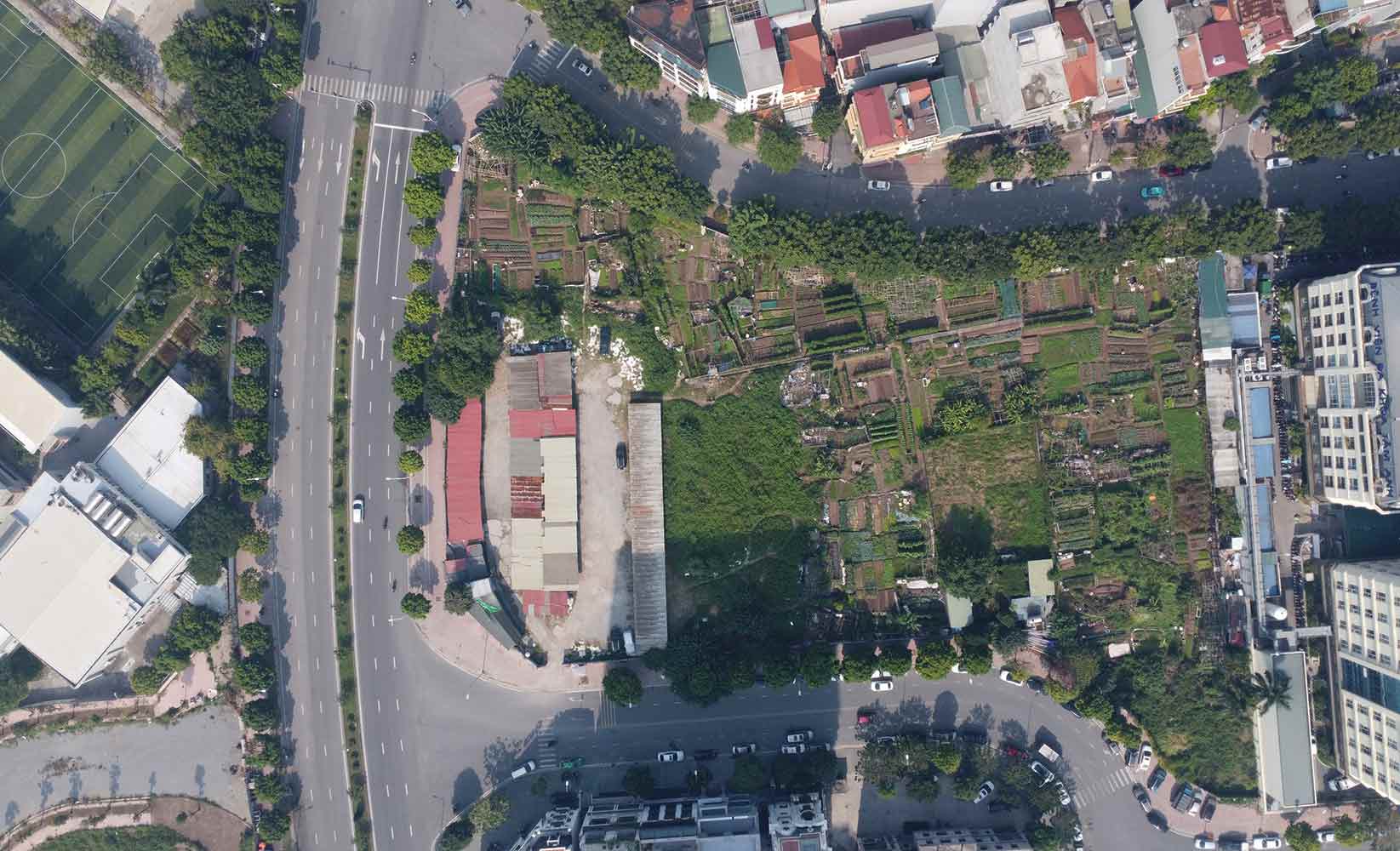 Dự án Bệnh viện chuyên khoa ung bướu và phẫu thuật thẩm mỹ 1.000 năm Thăng Long nằm trên khu đất vàng của quận Long Biên. 