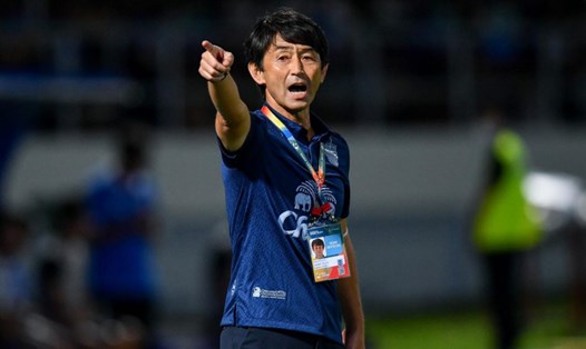 Ông Masatada Ishii dẫn dắt tuyển Thái Lan. Ảnh: CLB Buriram United