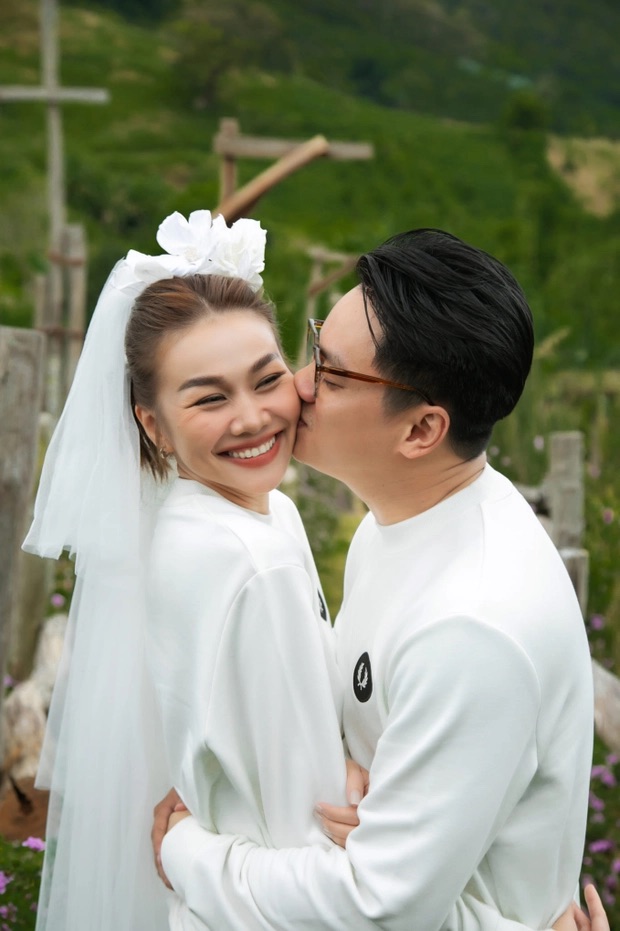 Ảnh cưới ngọt ngào của Thanh Hằng và chồng. Ảnh: Facebook nhân vật