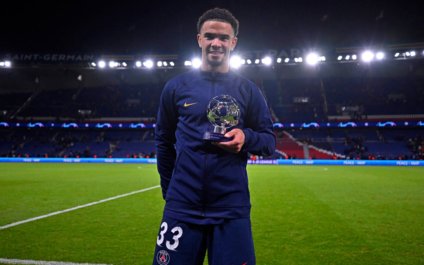 Zaire-Emery nhận danh hiệu “Cầu thủ xuất sắc nhất” trong chiến thắng 3-0 của PSG trước AC Milan. Ảnh: PSG