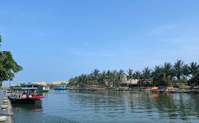 Hội An là một điểm đến thu hút rất nhiều khách du lịch cả trong nước và quốc tế. Ảnh: Anh Vũ