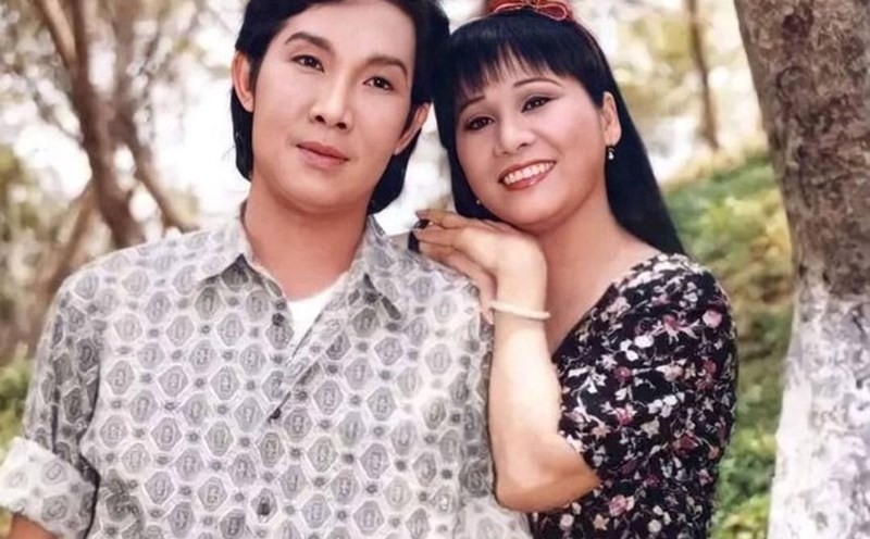 Tài Linh bật khóc, thương nhớ NSƯT Vũ Linh khi về thắp hương cho ông