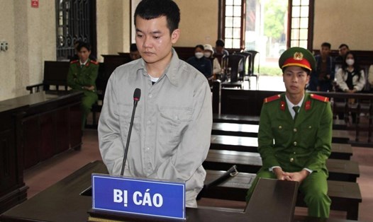 Bị cáo Nguyễn Viết Khánh tại phiên tòa hôm nay (23.11). Ảnh: Thành Đạt