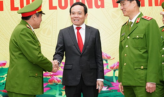 Phó Thủ tướng Trần Lưu Quang tại buổi lễ khen thưởng các lực lượng có thành tích xuất sắc trong phòng, chống tội phạm về ma tuý. Ảnh: Quang Việt