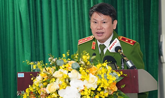 Trung tướng Nguyễn Văn Viện thông tin về vụ hai nữ tiếp viên hàng không được toà án cấp sơ thẩm tuyên vô tội, không liên quan đến ma tuý. Ảnh: Quang Việt