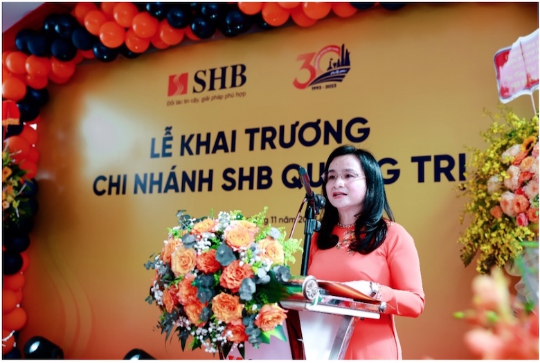 Tổng Giám đốc SHB Ngô Thu Hà nhấn mạnh SHB Quảng Trị sẽ hoạt động an toàn, hiệu quả và đóng góp vào sự phát triển kinh tế của tỉnh. Ảnh: SHB