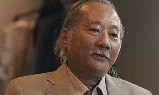 Đạo diễn Vinh Sơn bày tỏ quan điểm về tình hình điện ảnh Việt Nam. Ảnh: NSCC.