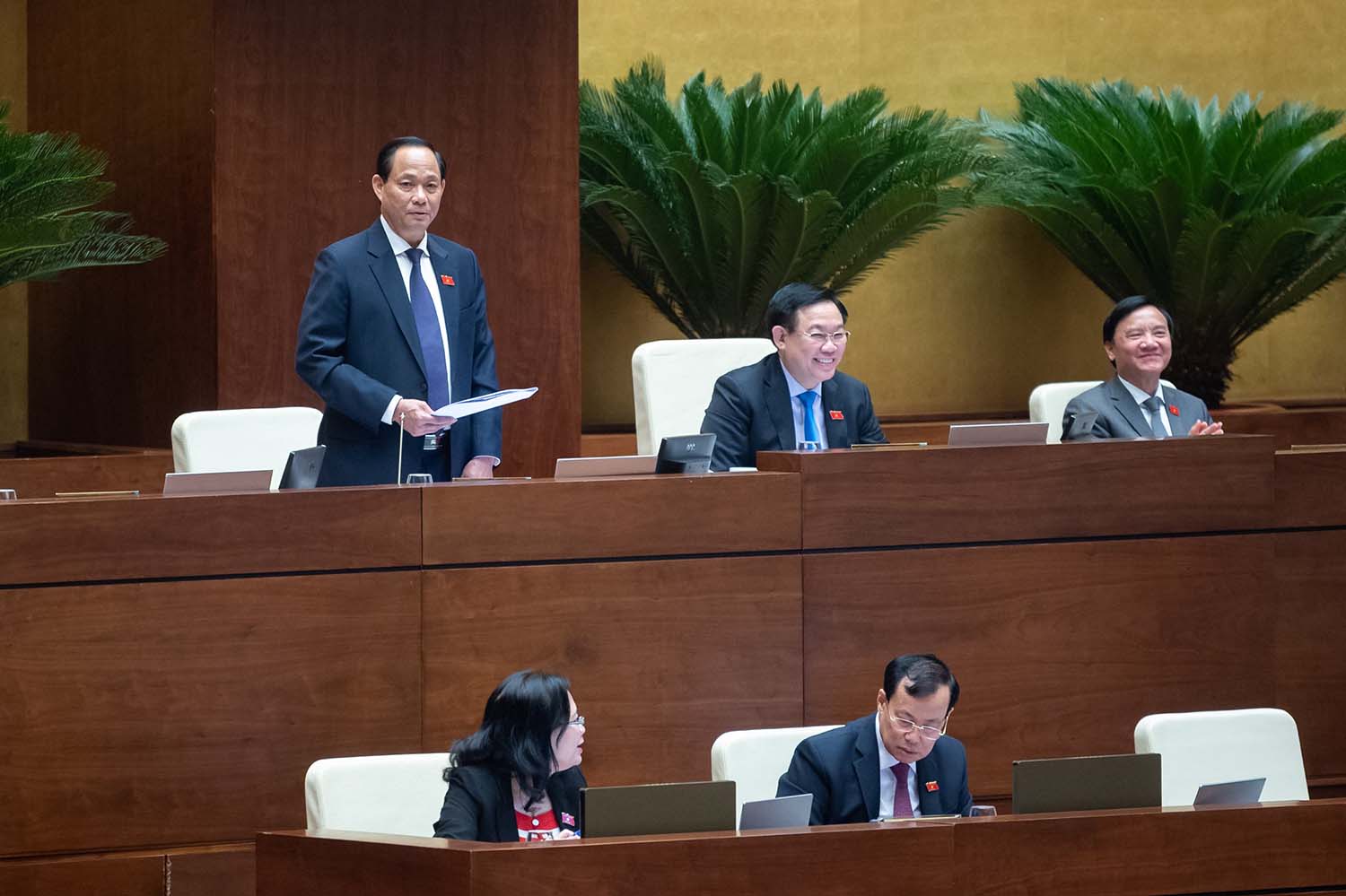 Phó Chủ tịch Quốc hội Trần Quang Phương phát biểu kết luận nội dung phiên thảo luận. Ảnh: Văn phòng Quốc hội  