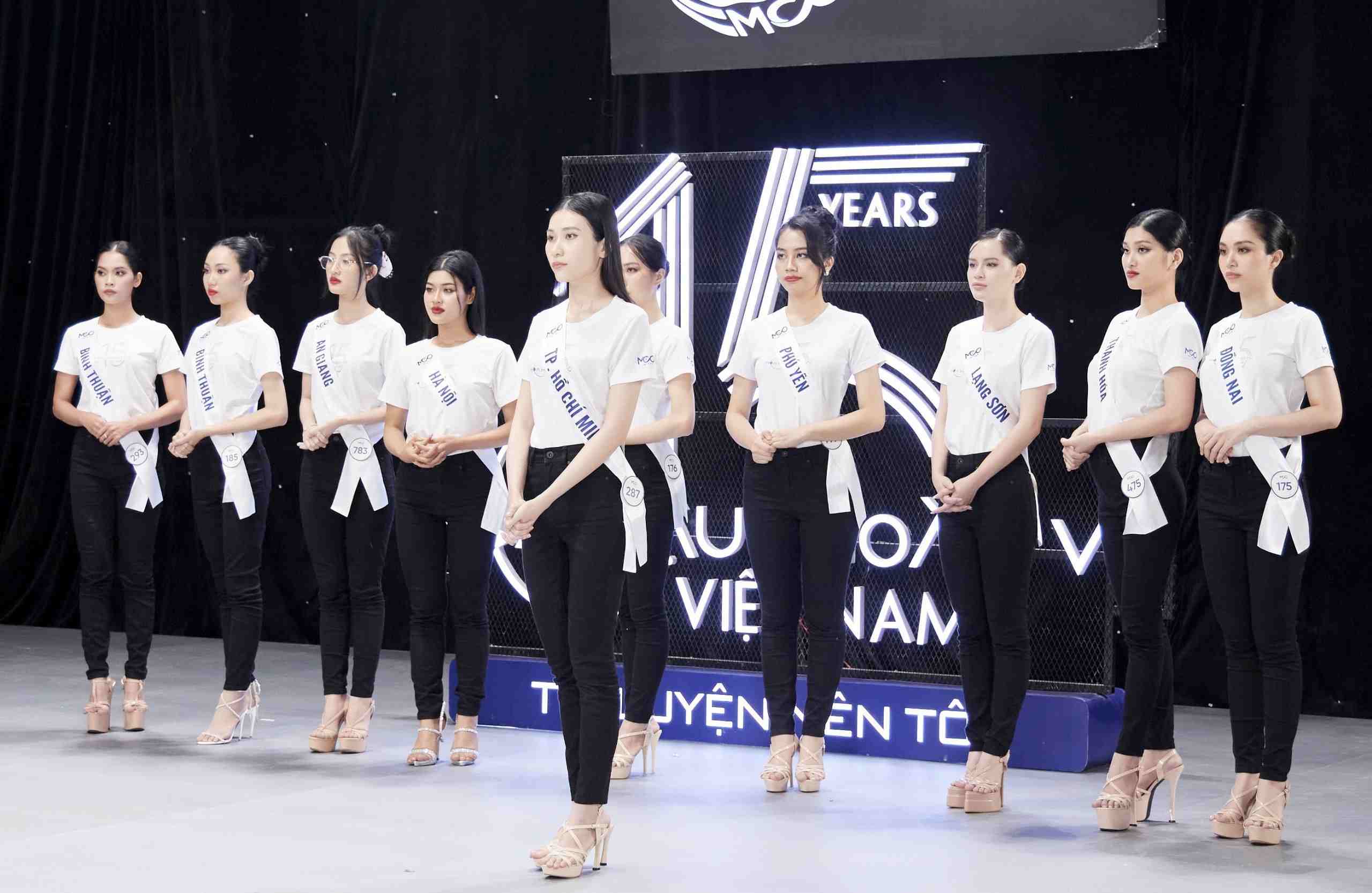 Các thí sinh đối mặt với nhiều thử thách tại "Hoa hậu Hoàn vũ Việt Nam 2023". Ảnh: BTC.